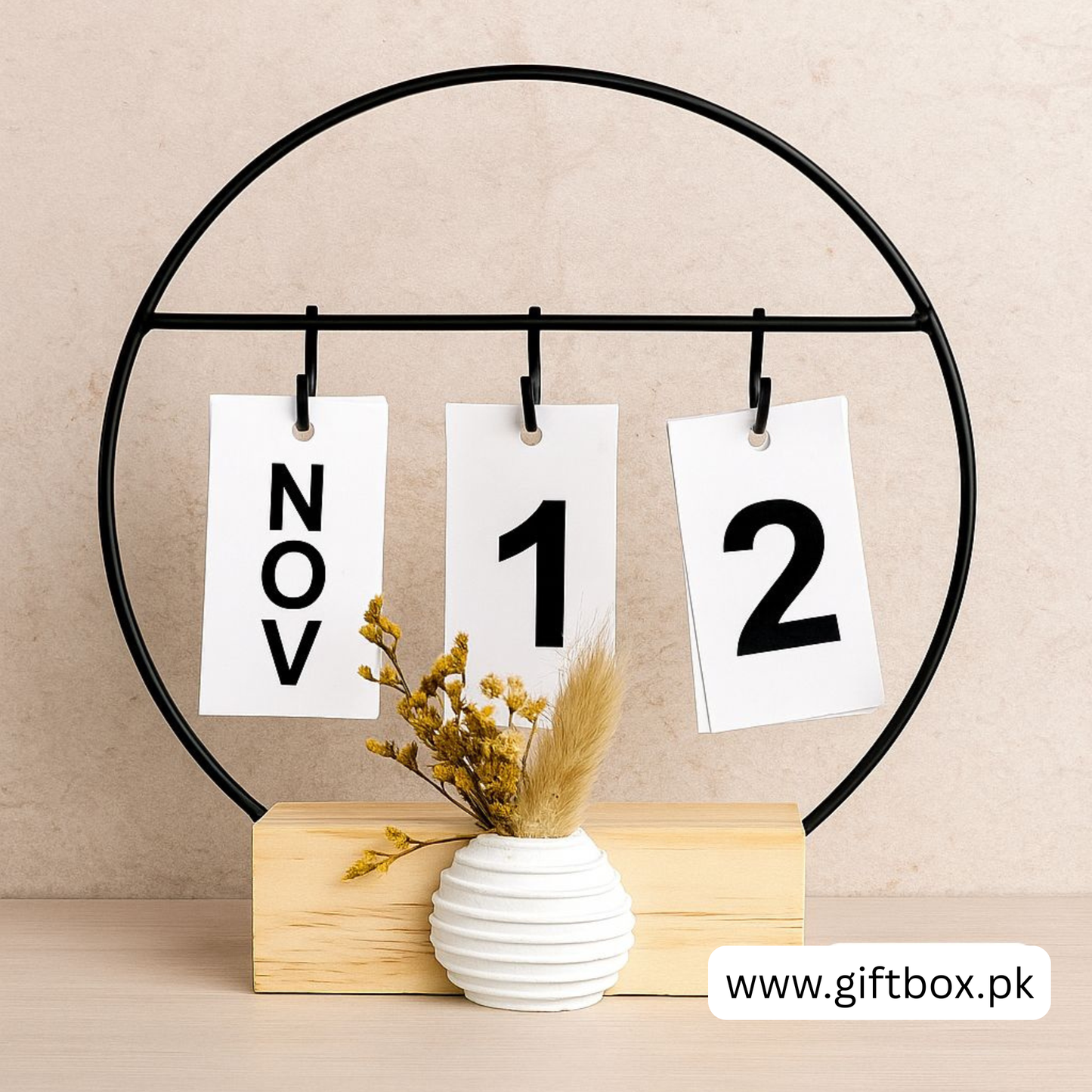 Round Metal Calendar Table Piece