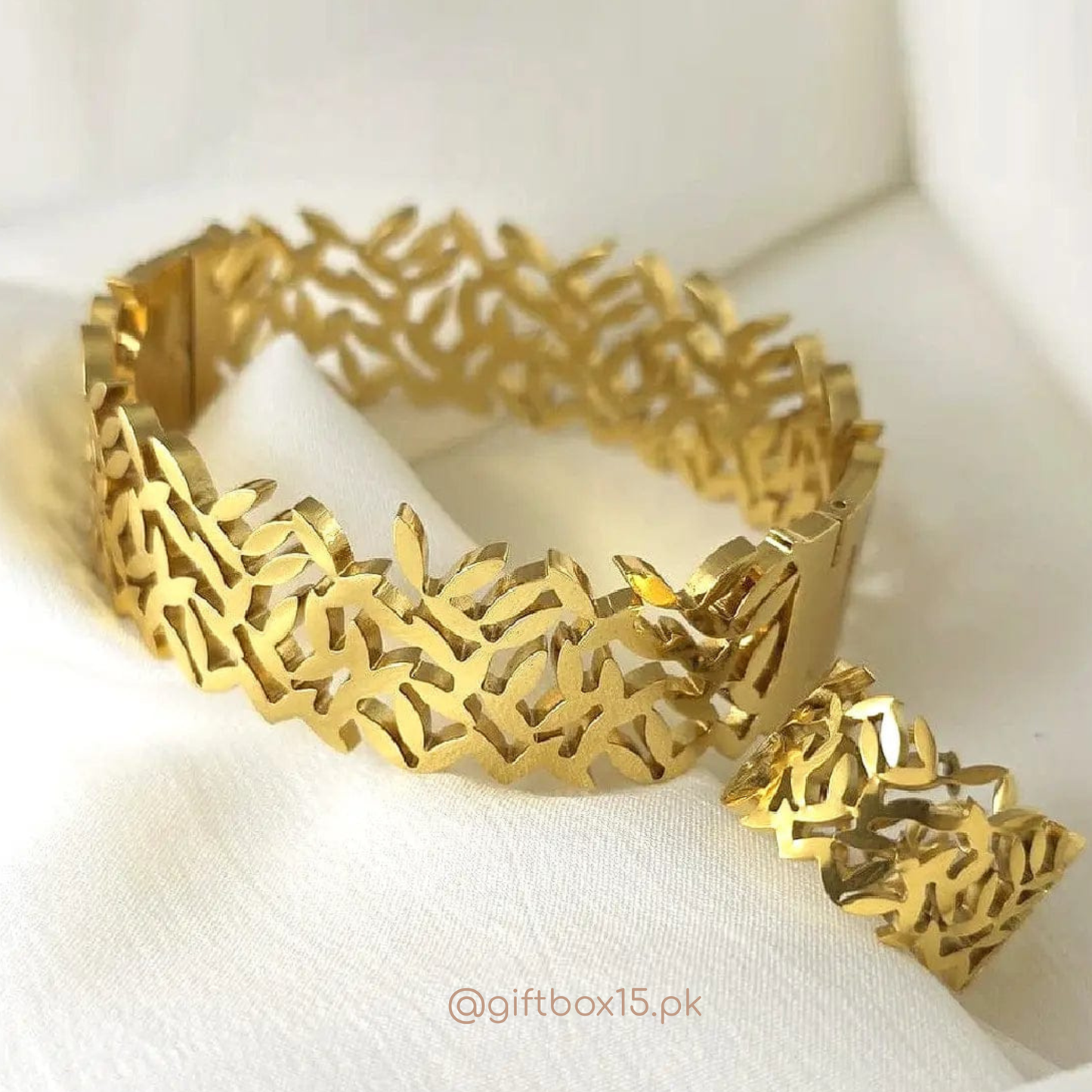 Charm Leaf Bangle & Adjustable Ring